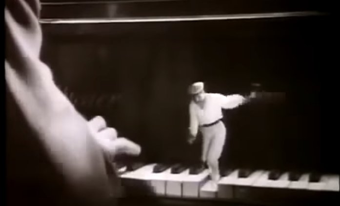 «Эх, яблочко!»: потрясающие советские спецэффекты, созданные в 1946 году